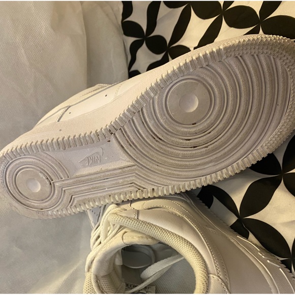 AF1 10M - Picture 2 of 10